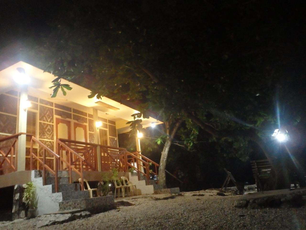 Island Front - Bangcogon Resort And Restaurant Ослоб Екстериор снимка